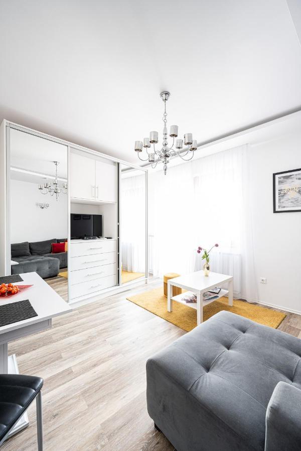Saint Seven Apartman Szeged Kültér fotó